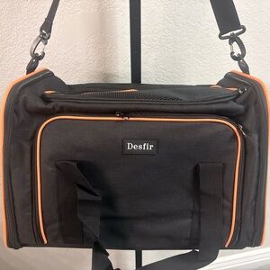 Expandible pet carrier